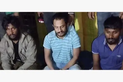 Three armed ARSA members held in Cox’s Bazar