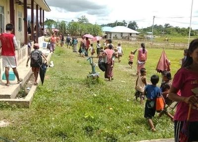 2,000 more people flee villages to escape military atrocities in Rakhine