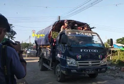 Junta forces detain 40 individuals, Including women & children, from Sittwe