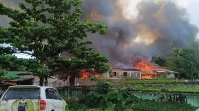 Several areas of Maungdaw catch fire after junta’s airstrikes