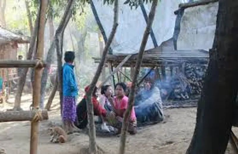 Urgent Need for Winter Gear Among Displaced People in Arakan State as Cold Weather Approaches